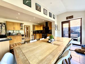 Dining Kitchen- click for photo gallery